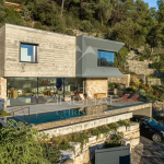 Saint-Paul-de-Vence-Superb new contemporary