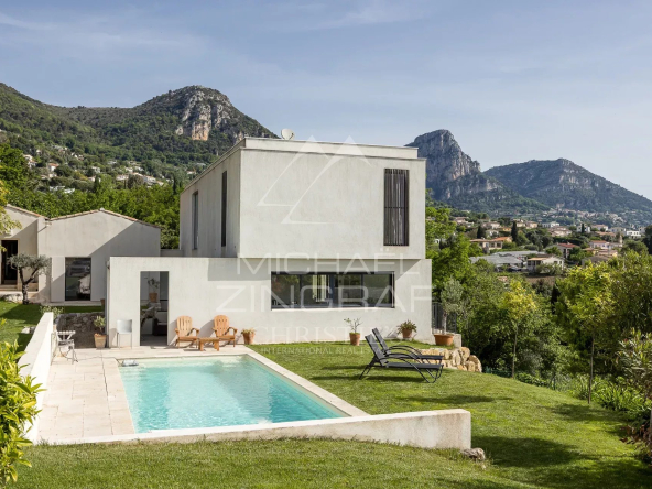 Vence / Propriété moderne récente
