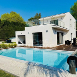 Saint-Paul-De-Vence : Villa contemporaine avec piscine