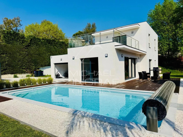 Saint-Paul-De-Vence : Villa contemporaine avec piscine