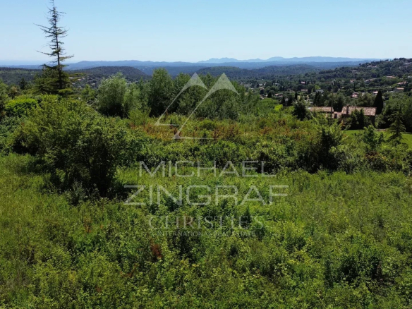 Proche Saint-Paul-de-Vence –  Terrain constructible avec vue panoramique