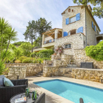 Vence : Charmante villa en pierre