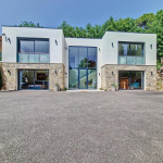 Contemporary house close to golf
