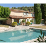 Between Olive Trees and Elegance: a Provençal Jewel
