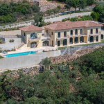 Sleek style villa on the balconies of the Riviera