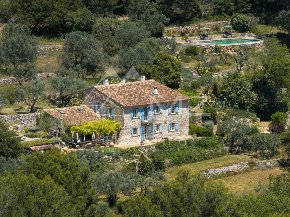 Superb 19th century Mas