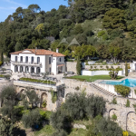 Magnificent Property with Panoramic Sea Views