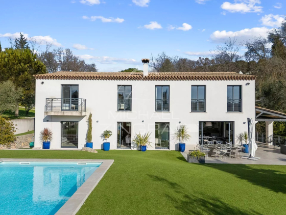 Belle bastide moderne au calme absolu