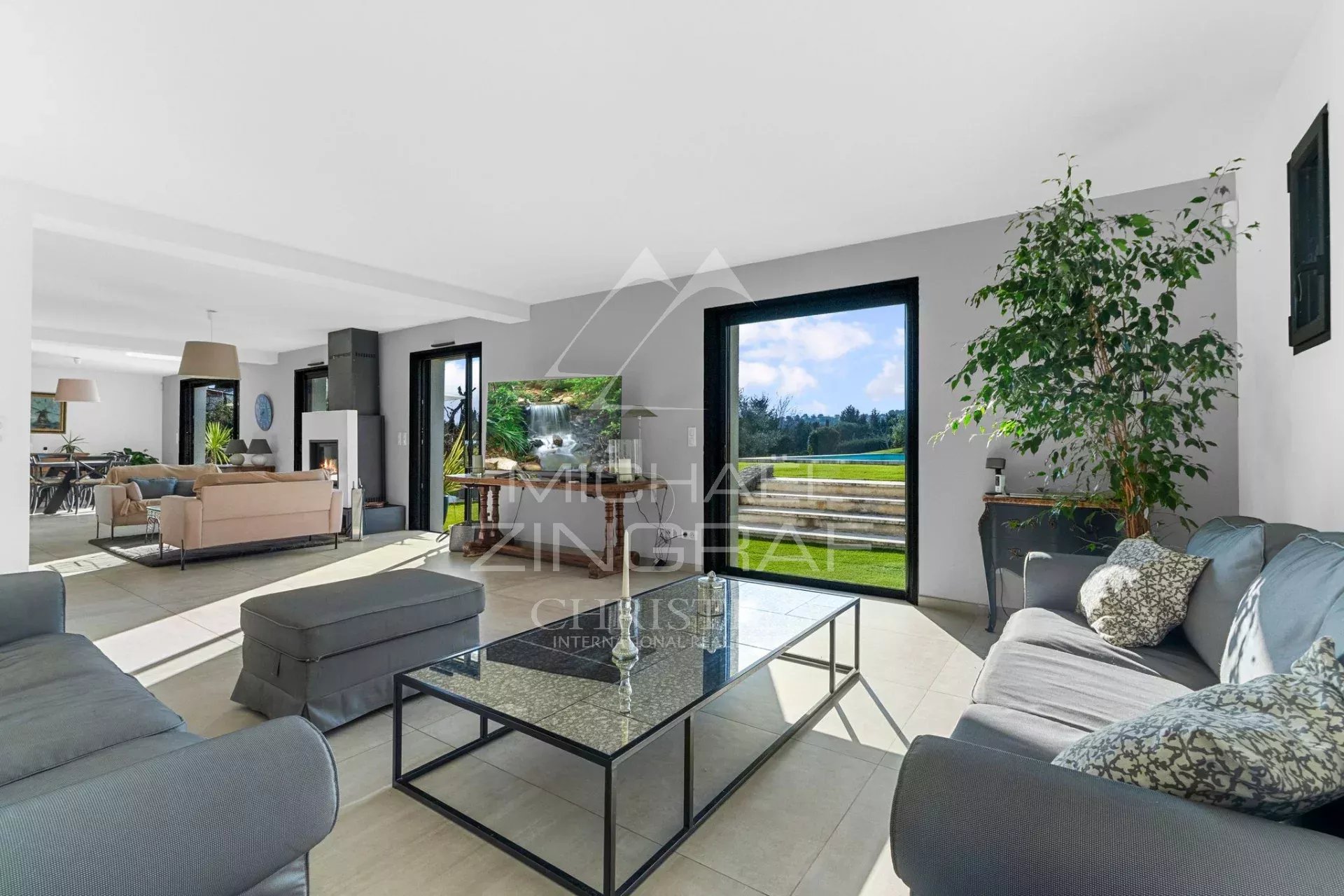 e2ec5f1e9bdddbf41ac6e08565cec742_87ad2538f2_1920-original