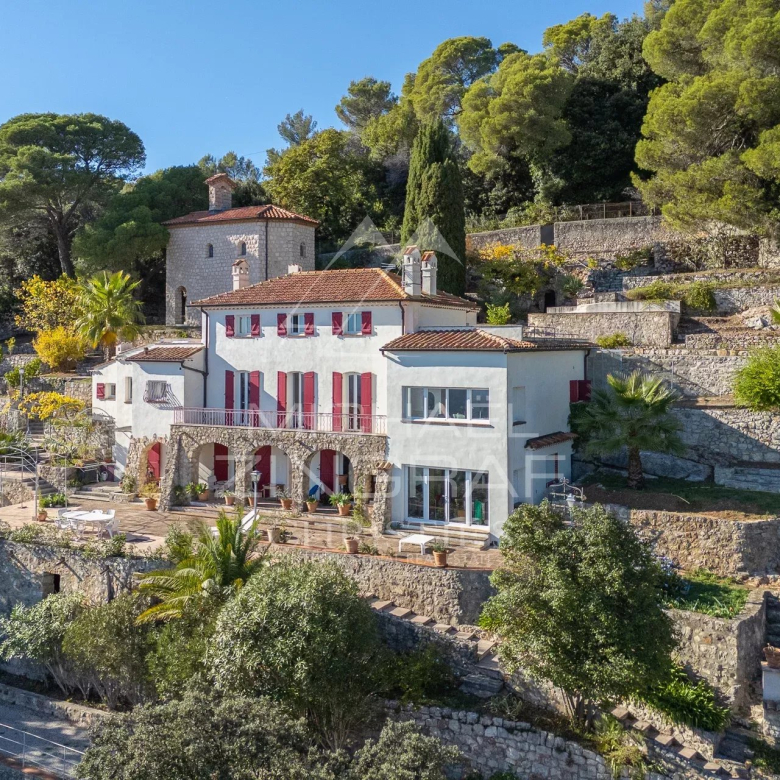 Charmante bastide du 17ᵉ siècle dans l’un des plus beaux villages de France