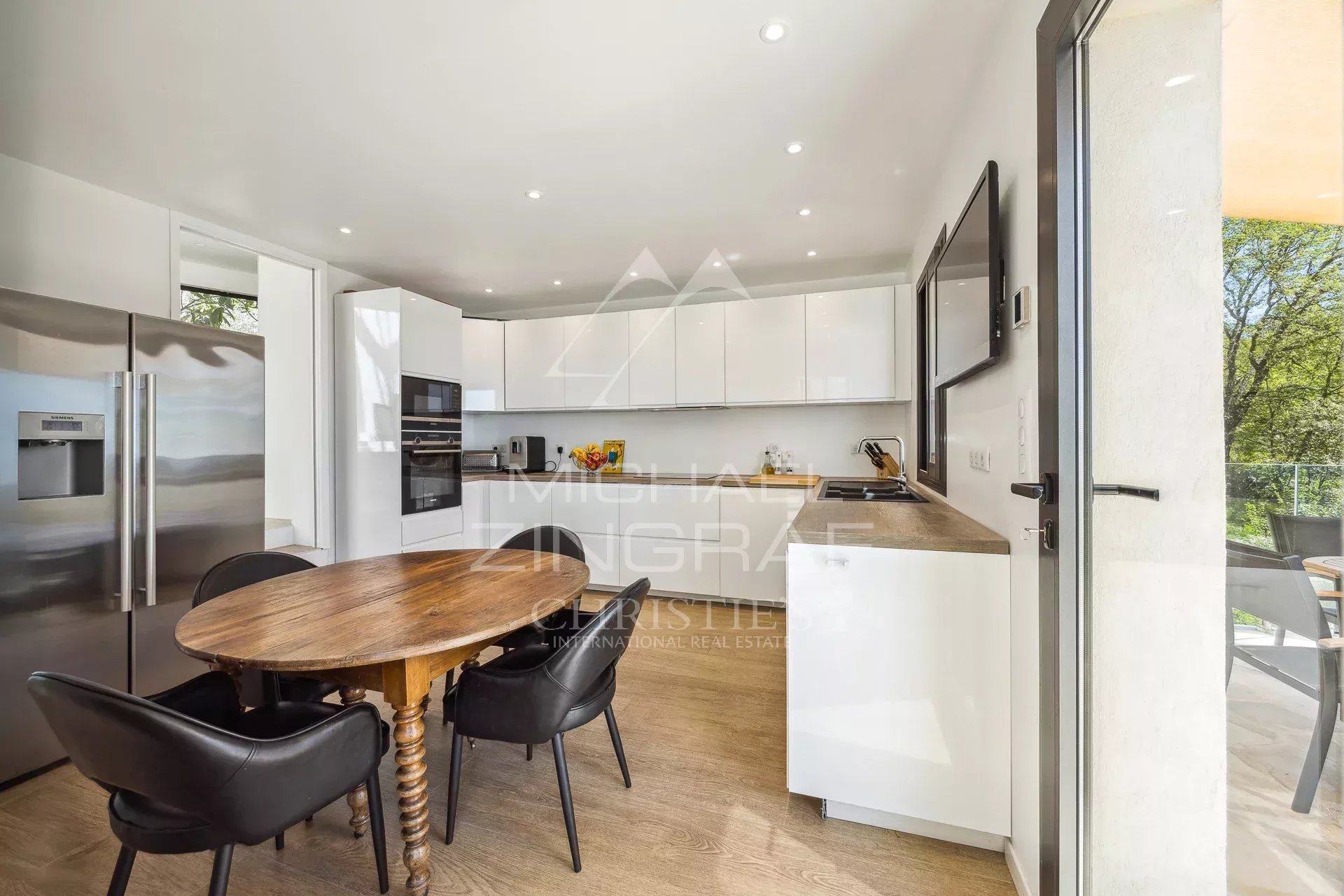 0a6c74736dff542c7e1b9d95b8e9382f_68db05d2d3_1920-original