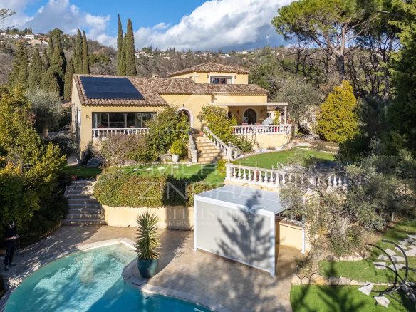 Élégante propriété dans un secteur recherché de Montauroux