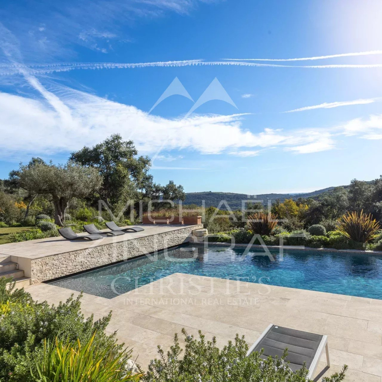 Bastide de charme avec vue mer à pied du village