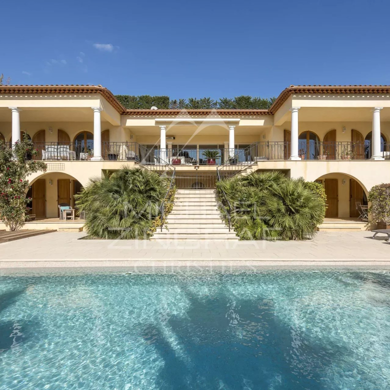 Villa d’Exception au Cœur du Domaine