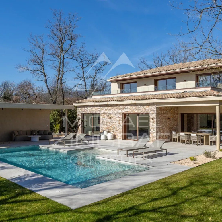 Le Rouret – villa aux volumes hors normes