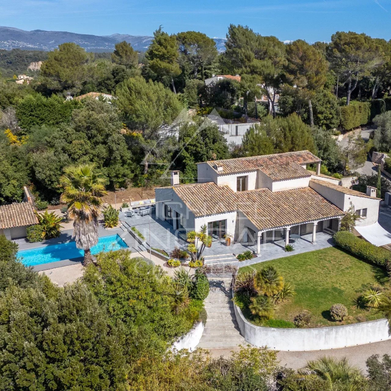 Villa Roquefort-Les-Pins