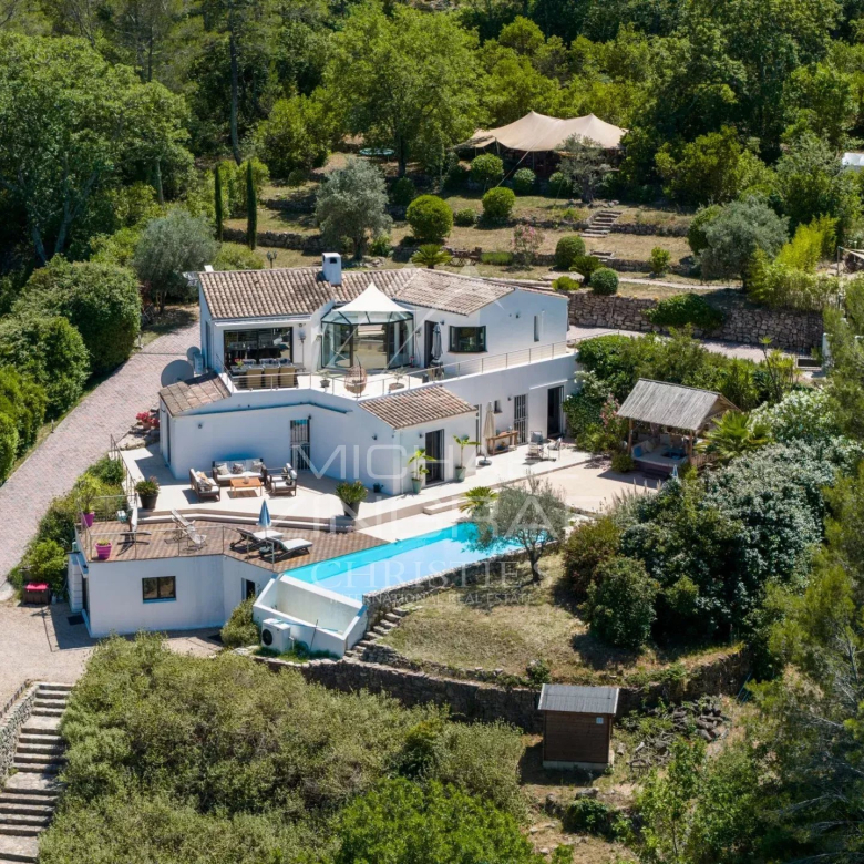 Beautiful Provençal villa in the Grasse hinterland – 4 bedrooms