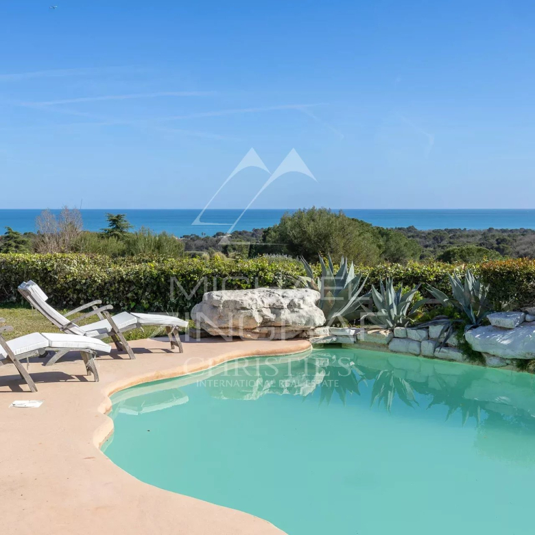 Terrace apartment on Kata Noi beach, with sea view