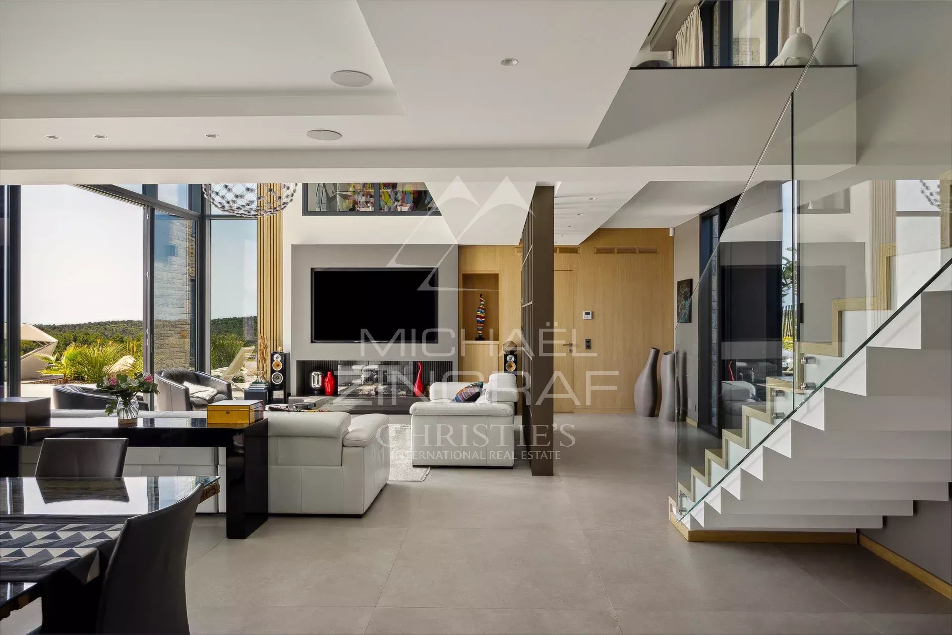 Interior of a contemporary villa Interior of a contemporary villa in Roquefort-les-Pins with sea view.