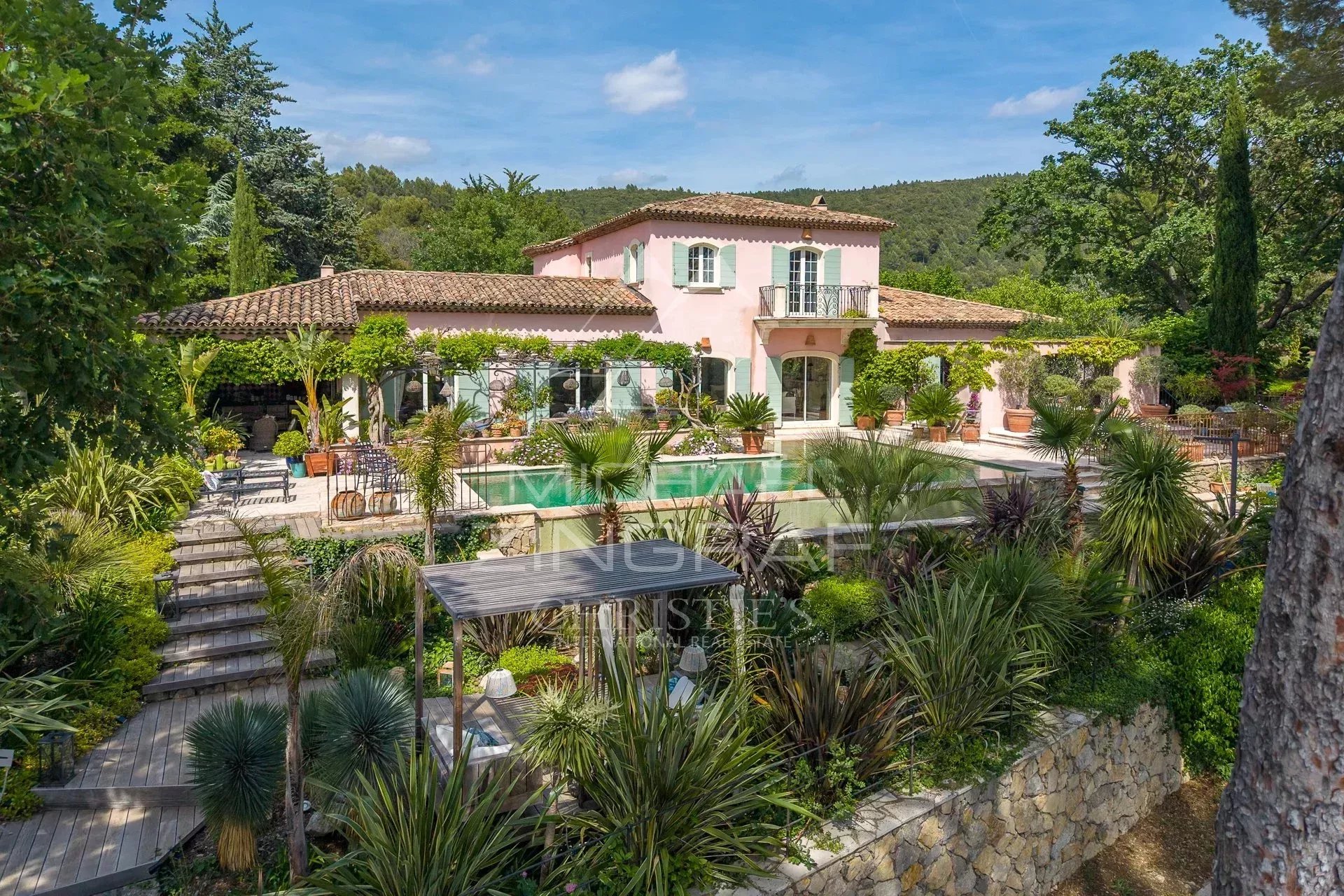 Charming restored estate with swimming pool and lush garden in Draguignan.
