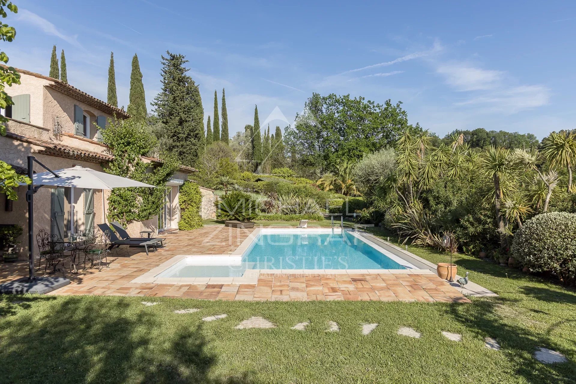 Villa Provençale avec Piscine à Plascassier Villa provençale avec piscine et jardin à Plascassier, Grasse.