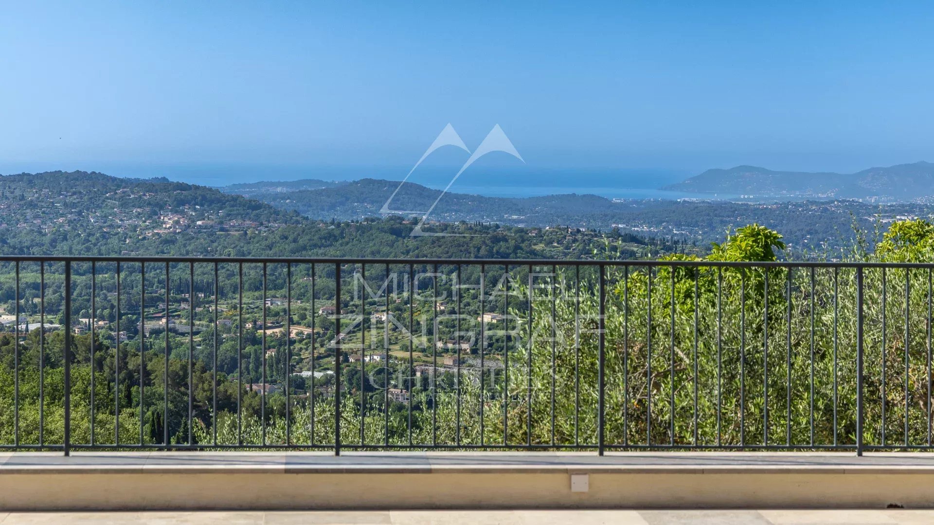 Panoramic view from a villa Panoramic view of the sea and hills from a villa in Châteauneuf-Grasse.