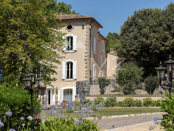 Luxueux Domaine Privé avec écurie