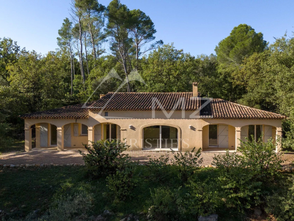 Villa de plain-pied proche villages