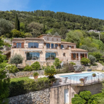Villa with panoramic sea view