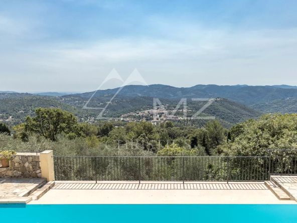 Villa with panoramic sea view