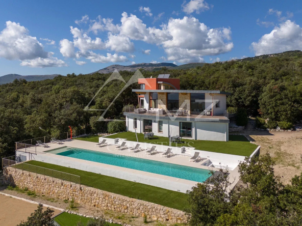 Villa avec vue à couper le souffle