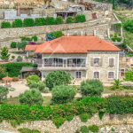 Villa avec piscine dotée d’espaces “loftés”