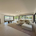 Elegance and comfort in the heart of the prestigious white earth domaine