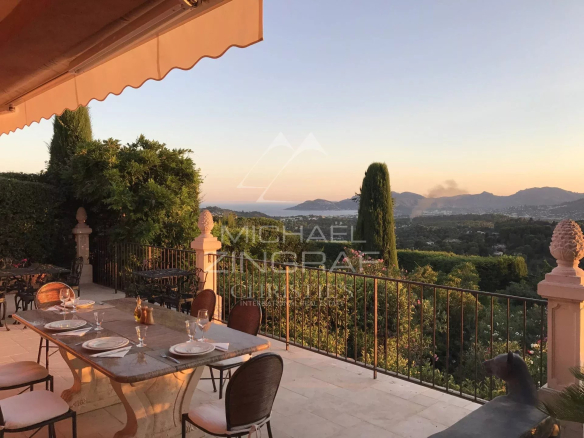 Walk from the old village of Mougins, superb sea view