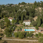 Propriété de charme avec vue panoramique jusqu’à la mer