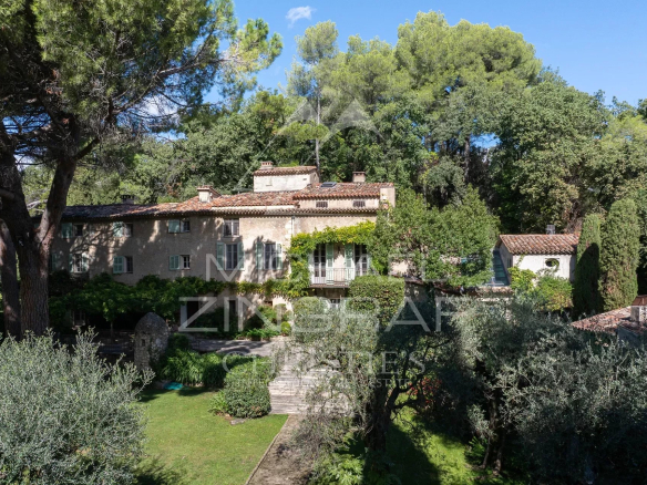 Grasse – Magnifique Mas Provencal