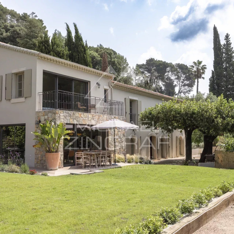 Mougins  – Charmante Couelle