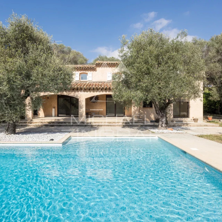 Saint-Paul-de-Vence : Appartement d’exception au cœur du village
