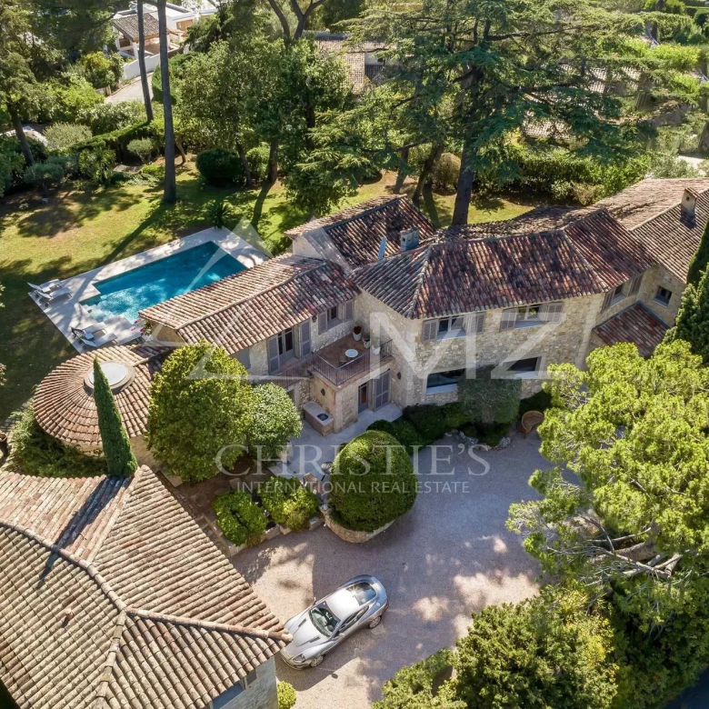 Villa récente à proximité du Royal Golf