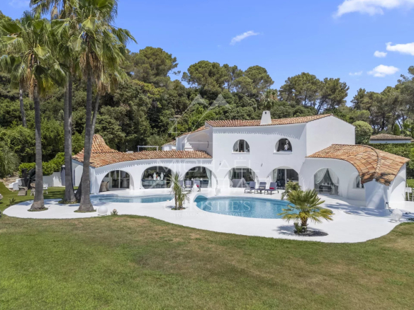 Mougins – Prestigious gated estate