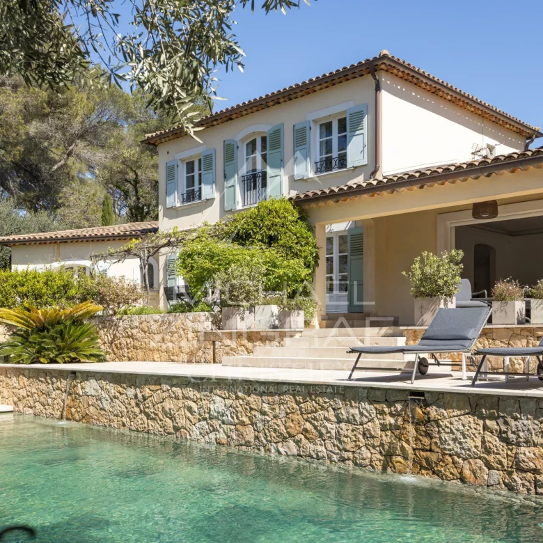 Mougins – Superbe bastide rénovée