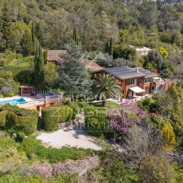 Valbonne village – family property
