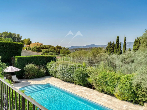 Plascassier – Villa provençale avec vue panoramique sur la mer