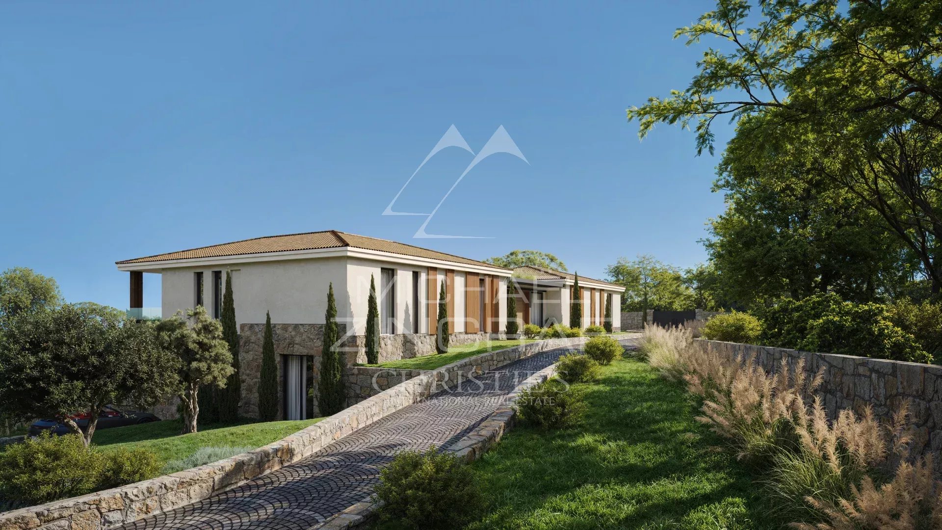 Land in Mougins with existing villa and building permit, unobstructed view of the hills and the sea.