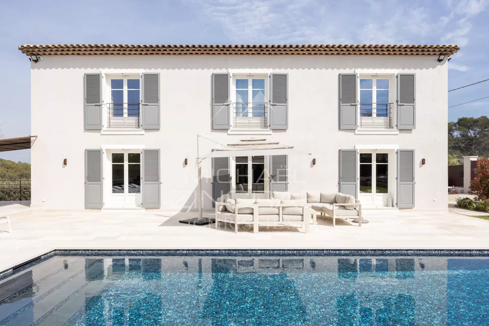 Renovated villa in Mougins Renovated villa with swimming pool in a gated community in Mougins, France.