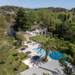 Valbonne Village - Family property