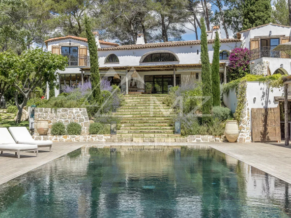 Mougins – Exceptional property in residential area