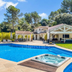 Mougins – Belle villa familiale dans un domaine fermé et sécurisé