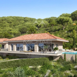 Grimaud – Villa d’Exception avec Vue Mer panoramique sur le Golfe de Saint-Tropez