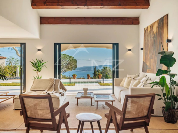 VILLA DE STANDING – VUE MER – PISCINE